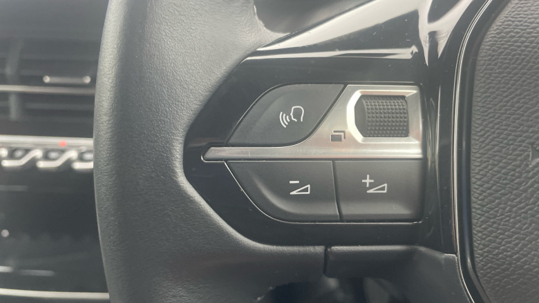 Peugeot 208 1.2 PureTech 100 Allure Premium 5dr Petrol Hatchback